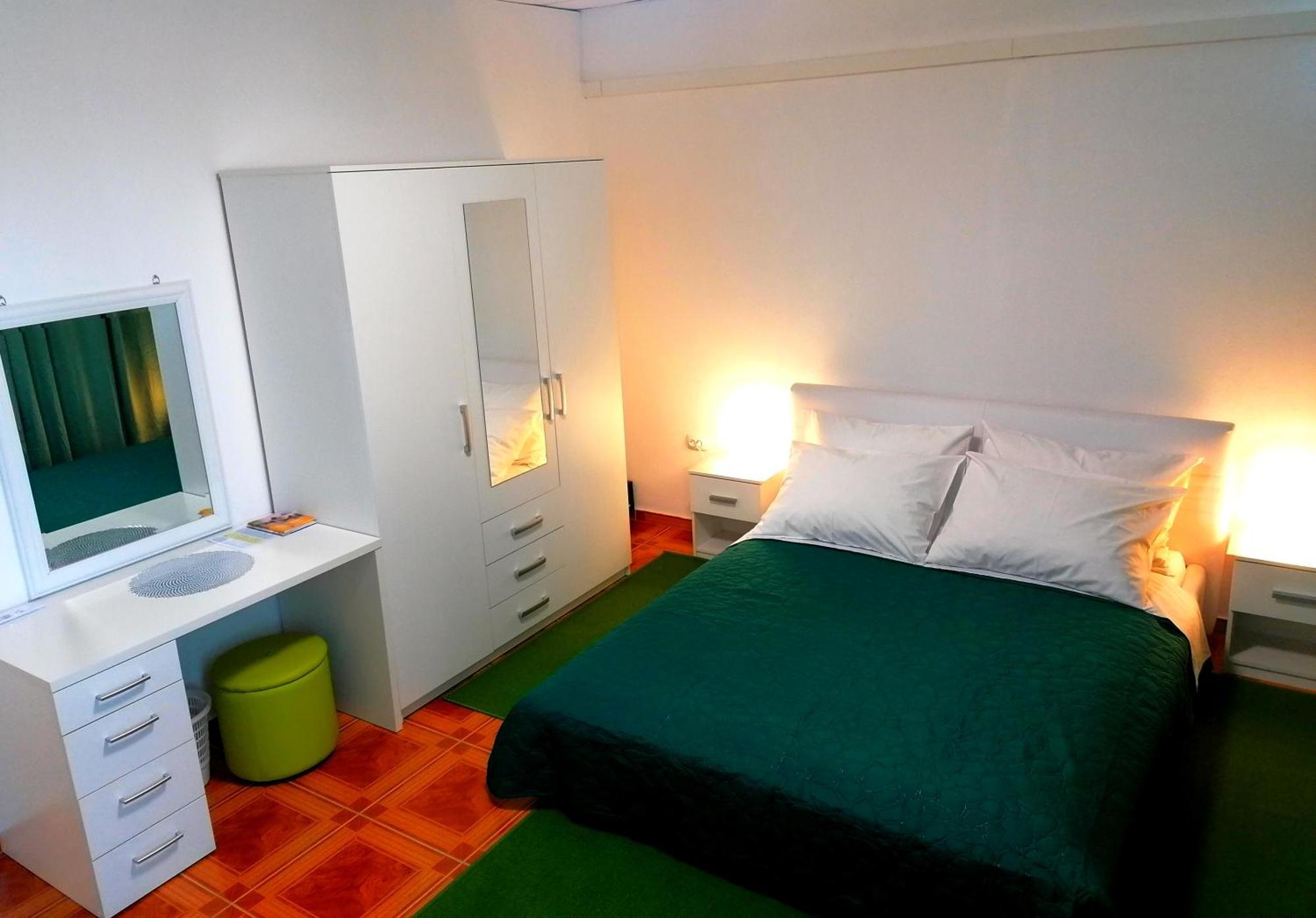 Apartament Tri Kralja - Three Kings In The Center With Private Parking Imotski