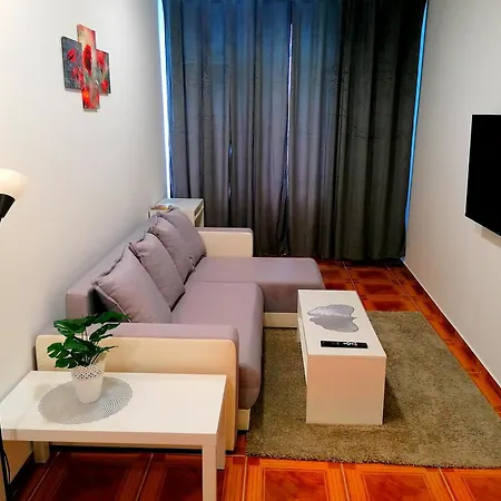 Tri Kralja - Three Kings Apartments In The Center With Private Parking Imotski Exterior photo