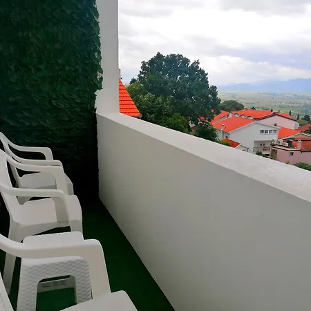 Tri Kralja - Three Kings Apartments In The Center With Private Parking Imotski Exterior photo