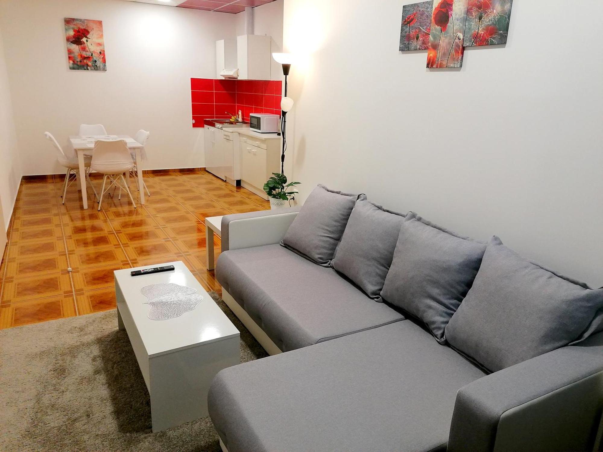 Apartman Tri Kralja - Three Kings In The Center With Private Parking Imotski