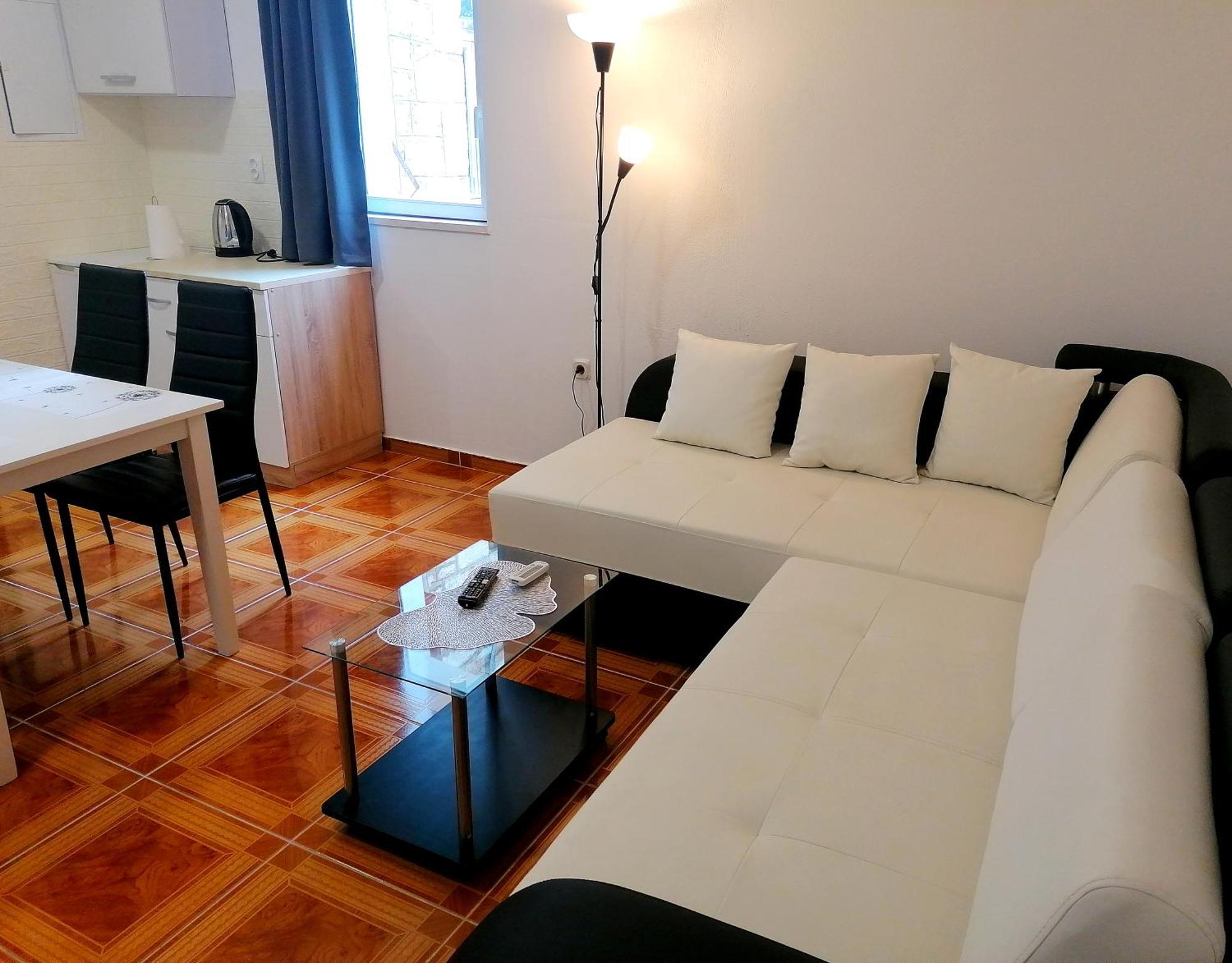 Apartman Tri Kralja - Three Kings In The Center With Private Parking Imotski