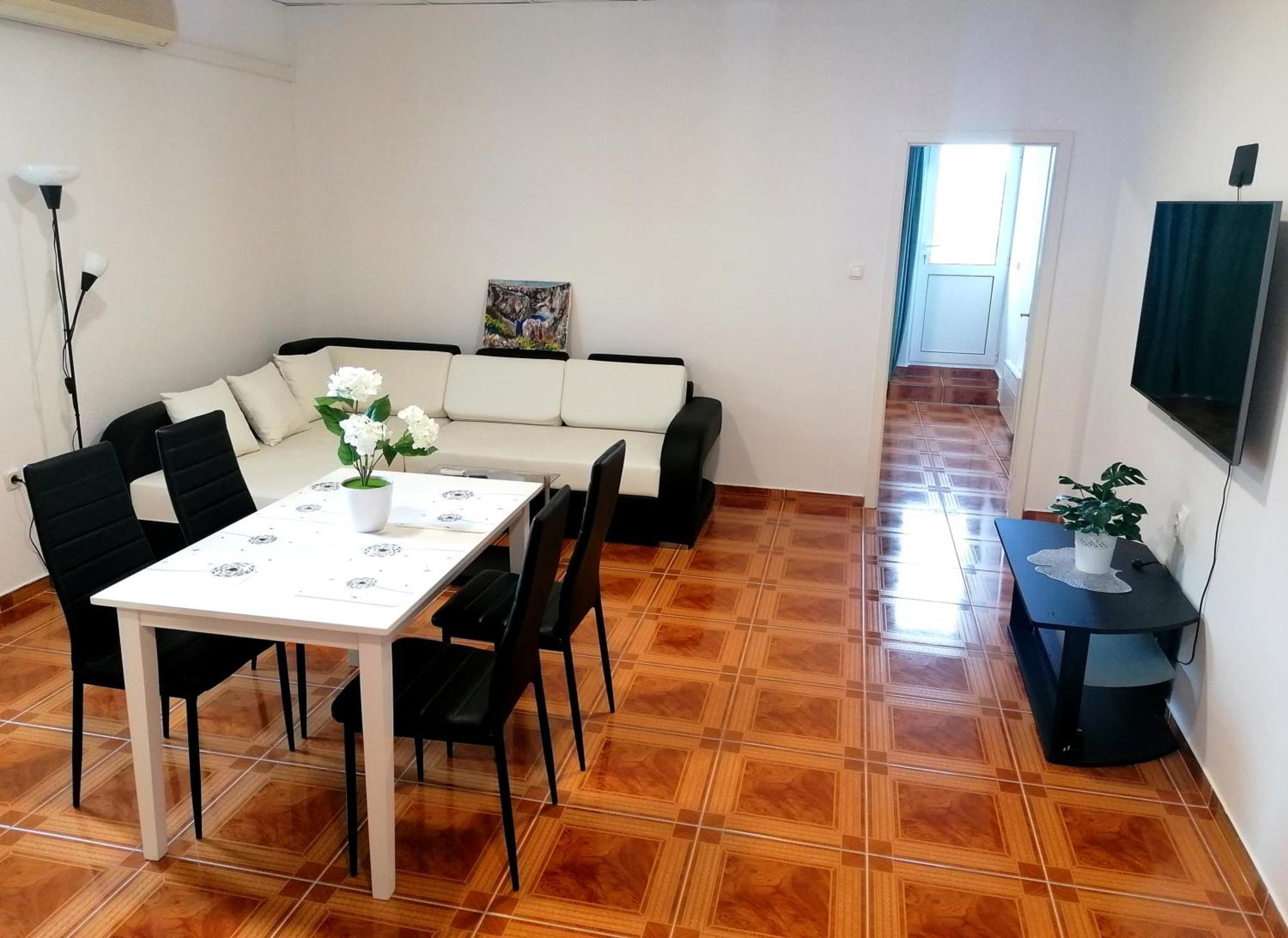 Apartman Tri Kralja - Three Kings In The Center With Private Parking *